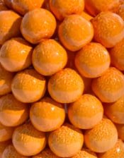 Keramische extra grote oranje vaas met meerdere kleuren - Tuinkabouter Chrisje
